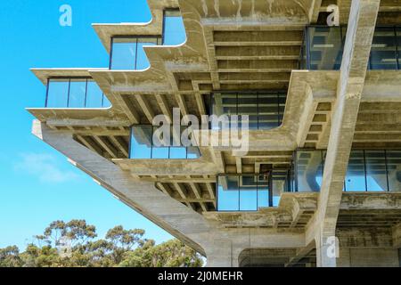 La bibliothèque Geisel est le bâtiment principal de la bibliothèque de San Diego de l'Université de Californie. Banque D'Images