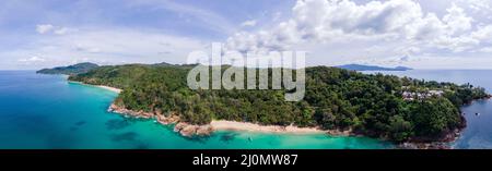 Banana Beach, Phuket, Thaïlande, Une belle plage tropicale avec des palmiers sur l'île de Phuket, Thaïlande, Banana Beach situé à CH Banque D'Images