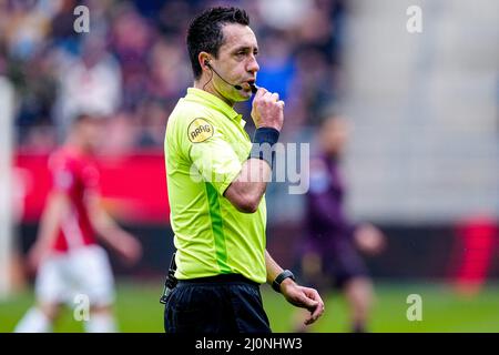 UTRECHT, PAYS-BAS - MARS 20: Arbitre Dennis Higler lors du match néerlandais Eredivisie entre le FC Utrecht et le FC Groningen au Stadion Galgenwaard le 20 mars 2022 à Utrecht, pays-Bas (photo de Geert van Erven/Orange Pictures) Banque D'Images