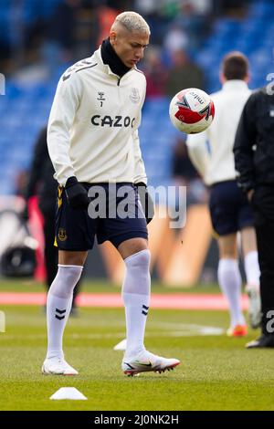 LONDRES, ROYAUME-UNI. 20th MARS Richarlison d'Everton se réchauffe lors du match de la FA Cup entre Crystal Palace et Everton FC à Selhurst Park, Londres, le dimanche 20th mars 2022. (Credit: Federico Maranesi | MI News) Credit: MI News & Sport /Alay Live News Banque D'Images