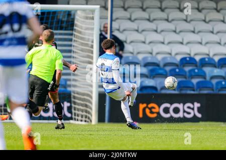 LONDRES, ROYAUME-UNI. 20th MARS le match de championnat Sky Bet entre Queens Park Rangers et Peterborough au Kiyan Prince Foundation Stadium, Londres, le dimanche 20th mars 2022. (Crédit : Ian Randall | INFORMATIONS MI) crédit : INFORMATIONS MI et sport /Actualités Alay Live Banque D'Images