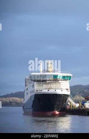 Port Glasgow, Écosse, Royaume-Uni, février 13th 2022, l'art de la sculpture de la construction navale a été érigé en hommage à l'histoire de la construction navale d'Inverclyde Banque D'Images