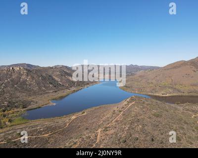 Vue aérienne du lac Hodges et de la montagne Bernardo, San Diego, États-Unis Banque D'Images