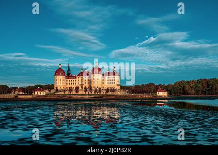 Vue panoramique sur le château de Moritzburg. Banque D'Images