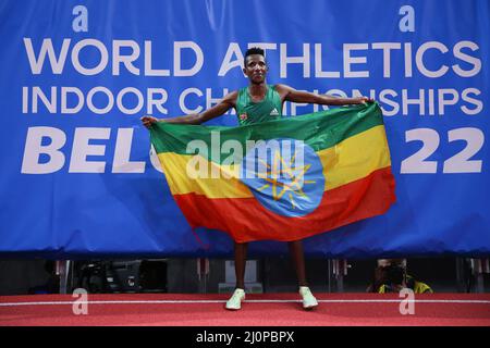 Belgrade, Serbie. 20th mars 2022. Selemon Barega, d'Ethiopie, célèbre après les 3000m hommes des Championnats du monde d'athlétisme en salle Belgrade 2022 à Stark Arena, Belgrade, Serbie, le 20 mars 2022. Credit: Zheng Huansong/Xinhua/Alay Live News Banque D'Images