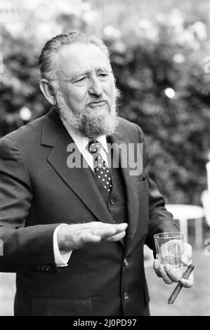 Ramon Castro, frère du célèbre Fidel Castro (qui était à l'époque président de Cuba). Ramon est représenté, lors d'une réception à l'ambassade de Cuba. 8 Juillet 1984 Banque D'Images