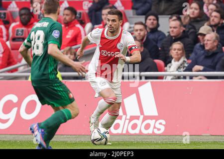 AMSTERDAM, PAYS-BAS - MARS 20: Dusan Tadic d'Ajax pendant le match néerlandais Eredivisie entre AFC Ajax et Feyenoord à l'arène Johan Cruijff le 20 mars 2022 à Amsterdam, pays-Bas (photo de Peter Lous/Orange Pictures) Banque D'Images