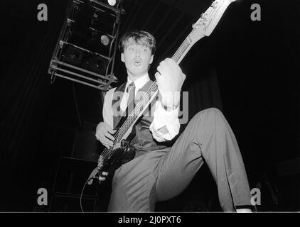 Pop Group Spandau Ballet 'True Tour' avril 1983 Pop Group Spandau Ballet jouant au Centre de conférence, Brighton dans le cadre de leur 'True Tour' Tony Hadley, Steve Norman, martin Kemp, John Keeble Gary Kemp Banque D'Images