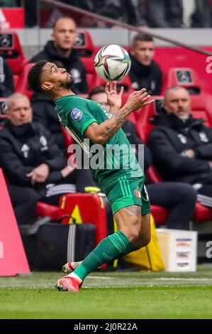 AMSTERDAM, PAYS-BAS - MARS 20: Reiss Nelson de Feyenoord Rotterdam pendant le match néerlandais Eredivisie entre AFC Ajax et Feyenoord à Johan Cruijff Arena le 20 mars 2022 à Amsterdam, pays-Bas (photo de Pieter van der Woude/Orange Pictures) Banque D'Images