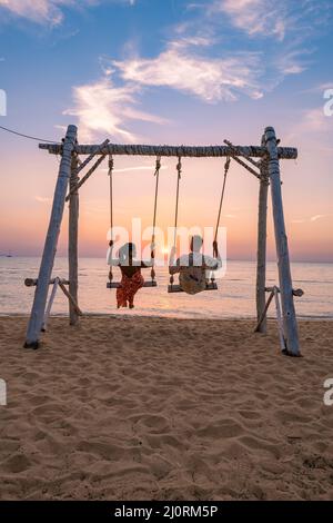 Na Jomtien plage Pattaya Thaïlande, blanc plage tropicale pendant le coucher du soleil à Pattatya Najomtien Banque D'Images