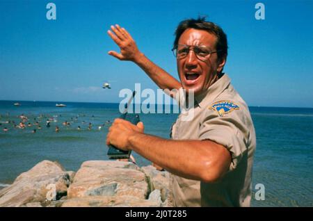 JAWS 1975 Universal Pictures film avec Roy Schneider comme chef de police Martin Brody Banque D'Images