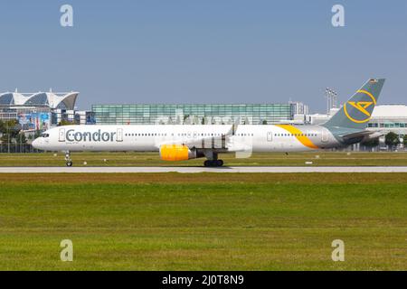 Condor Boeing 757-300 aéroport de Munich en Allemagne Banque D'Images