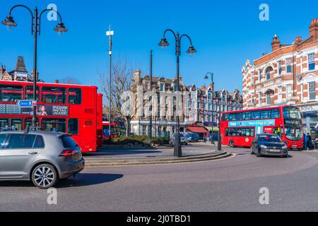 LONDRES, Royaume-Uni - 19 MARS 2022 : Muswell Hill est un quartier de banlieue de l'arrondissement de Londres de Haringey. Banque D'Images