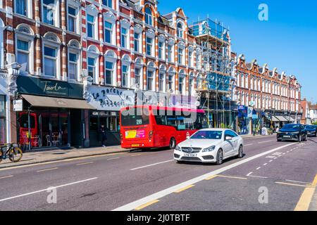 LONDRES, Royaume-Uni - 19 MARS 2022 : Muswell Hill est un quartier de banlieue de l'arrondissement de Londres de Haringey. Banque D'Images