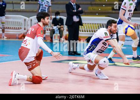 Palasport, Latina, Italie, 20 mars 2022, Oreste Cavuto (ITAS Trentino) pendant Top Volley Cisterna vs ITAS Trentino - Volleyball Italien Serie A Men SuperLeague Championship Championship Banque D'Images