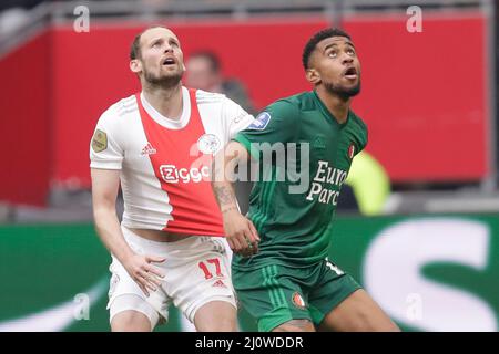 AMSTERDAM, PAYS-BAS - MARS 20: Daley Blind of Ajax Amsterdam, Reiss Nelson de Feyenoord Rotterdam pendant le match néerlandais Eredivisie entre AFC AJ Banque D'Images