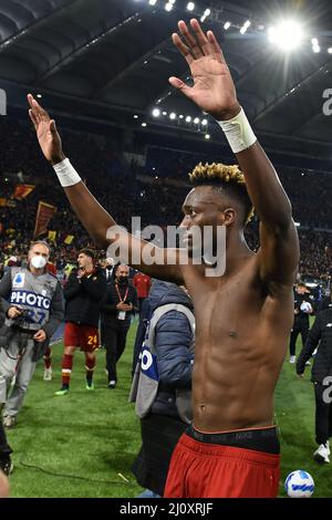 Rome, Italie. 20th mars 2022. Tammy Abraham d'AS Roma célébrant la victoire à la fin du match pendant le football série A match, Stadio Olimpico, AS Roma v Lazio, 20th mars 2022 Fotografo01 crédit: Agence de photo indépendante/Alamy Live News Banque D'Images