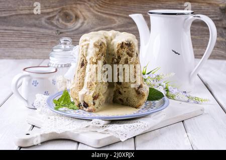 Gâteau Bundt à la sauce vanille Banque D'Images