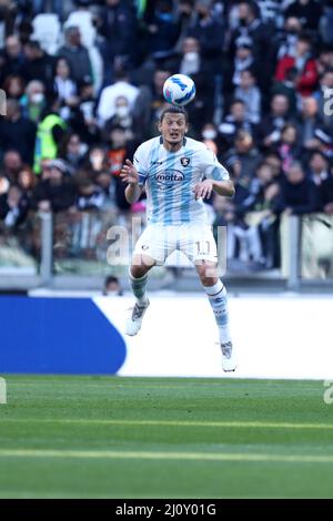 Turin, Italie. 20th mars 2022. Milan Duric des États-Unis Salernitana contrôle le ballon lors de la série Un match entre Juventus FC et US Salernitana au stade Allianz le 20 2022 mars à Turin, Italie. Credit: Marco Canoniero / Alamy Live News Banque D'Images