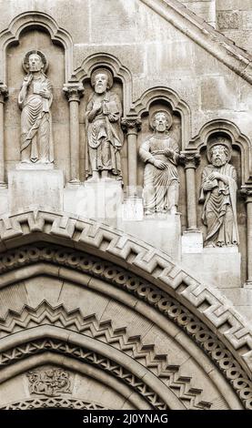 Façade d'église à Budapest Jak Banque D'Images