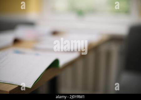 Gros plan sur des livres flous. Photo de haute qualité Banque D'Images