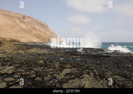 Côte est de l'îlot de Montana Clara. Réserve naturelle intégrale de Los Islotes. Îles Canaries. Espagne. Banque D'Images