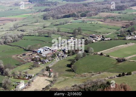 Vue aérienne du village d'Ellingstring près de Masham, dans le North Yorkshire Banque D'Images