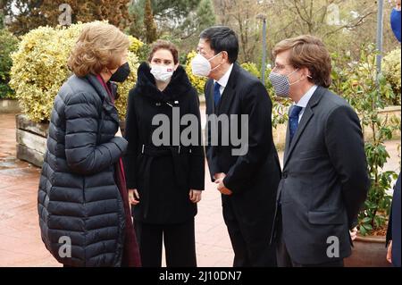 Madrid, Espagne. 21st mars 2022. La reine Sofia et Isabel Diaz Ayuso participent à l'anniversaire 50th du zoo de Madrid, le 21 mars 2022 crédit: CORDO PRESS/Alay Live News Banque D'Images