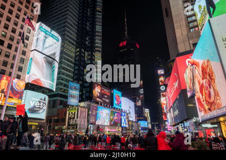 The Times Square la nuit, New York City, États-Unis Banque D'Images