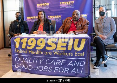 New York, NY - 21 mars 2022 : AG Letitia James parle à la conférence de presse avec les dirigeants du syndicat 1199SEIU au siège du syndicat Banque D'Images