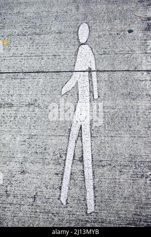 Panneau de passage piéton sur béton dans la rue extérieure de la ville de Guatemala Banque D'Images