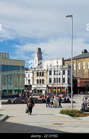 Glass Works Square, Barnsley, South Yorkshire, Angleterre, Royaume-Uni Banque D'Images