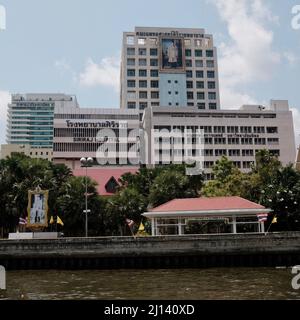 Bâtiment administratif, hôpital Siriraj Wang Lang, Siri Rat, Bangkok Noi, Bangkok sur la rive ouest de la rivière Chao Phraya en Thaïlande Banque D'Images