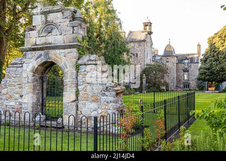 Une ancienne porte d'entrée au bout de St Marys College Quadrangle, Université de St Andrews, Fife, Écosse, Royaume-Uni Banque D'Images