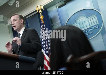 Washington, États-Unis. 22nd mars 2022. Jake Sullivan, conseiller en sécurité nationale, prend la parole lors d'un point de presse à la Maison Blanche à Washington, le mardi 22 mars 2022. Photo par Yuri Gripas/UPI crédit: UPI/Alay Live News Banque D'Images