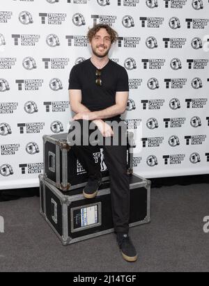 Sean Walsh pose des coulisses pendant le concert Teenage cancer Trust, Royal Albert Hall, Londres. Date de la photo: Mardi 22 mars 2022. Banque D'Images