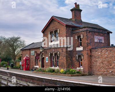 Gare de Hadlow Road à Wirral, Angleterre, Royaume-Uni. Maintenant, un musée du patrimoine classé de 2 e année restauré pour ressembler à la station quand il est fermé Banque D'Images