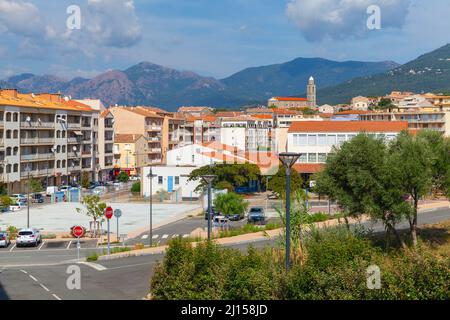 Propriano, France - 19 août 2018 : Propriano paysage urbain par temps ensoleillé, région sud de l'île de Corse, France Banque D'Images