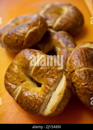 Encore la vie de bretzel bagels à New York le jeudi 17 mars 2022. (© Richard B. Levine) Banque D'Images