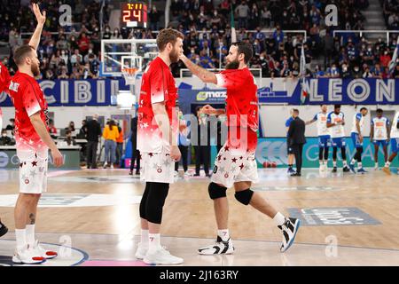 Brescia, Italie. 20th mars 2022. Italie, Brescia mars 20 2022: Luigi Datome (Armani forward) entrer sur le terrain pendant le jeu de basket-ball Germani Brescia vs A|X Armani Milan, Lega Panier A 2021-2022 day23 (Credit image: © Fabrizio Andrea Bertani/Pacific Press via ZUMA Press Wire) Banque D'Images