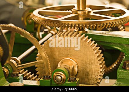 Fonctionnant comme une machine bien huilée. Des machines d'horlogerie qui semblent bien entretenues. Banque D'Images