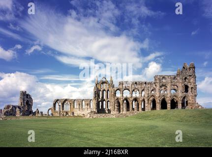 Whitby Abbey, Klosterkirche, Blick von Süden Banque D'Images