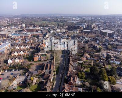 Vue aérienne de Horsham. Horsham est une ville marchande historique de West Sussex qui offre beaucoup aux visiteurs et aux habitants. Banque D'Images