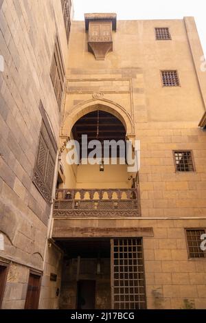 Cour et salon surélevé ou maq'ad, Musée Gayer Anderson, le Caire, Égypte Banque D'Images