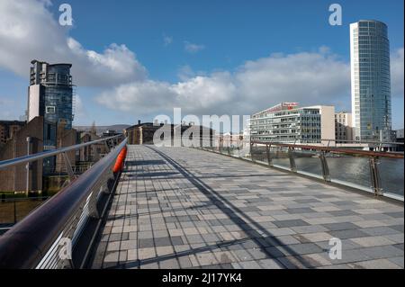 Belfast, Royaume-Uni - 21 février 2022 : The Lagan Weir à Belfast, Irlande du Nord. Banque D'Images