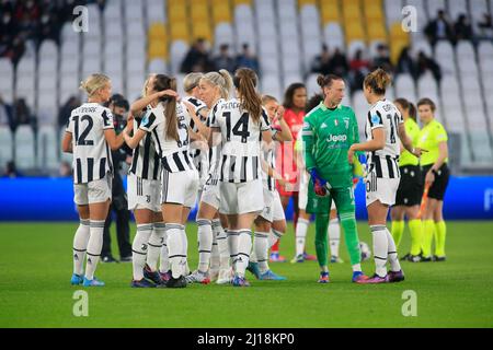 Juventus Women lors de la Ligue des champions des femmes de l'UEFA, en quarts de finale, match de football à 1st jambes entre le FC Juventus et l'Olympique Lyonnais (Lyon) le 23 mars 2022 au stade Allianz de Turin, Italie - photo Nderim Kacili / DPPI Banque D'Images