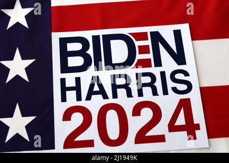Biden Harris 2024 écrit sur le drapeau américain Banque D'Images