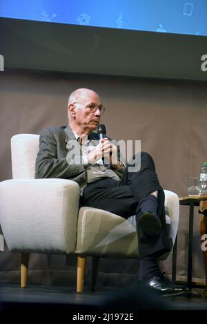 BORIS CYRULNIK participe à une conférence solo à Menton, dans le sud de la France, sur la Côte d'Azur. Mars 23rd, FAMA © Fausto Marci Banque D'Images