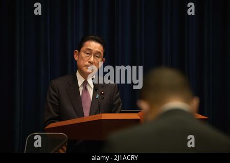 Tokyo, Japon. 16th mars 2022. Le Premier ministre japonais Kishida Fumio lors de sa conférence de presse à Tokyo. Crédit : SOPA Images Limited/Alamy Live News Banque D'Images