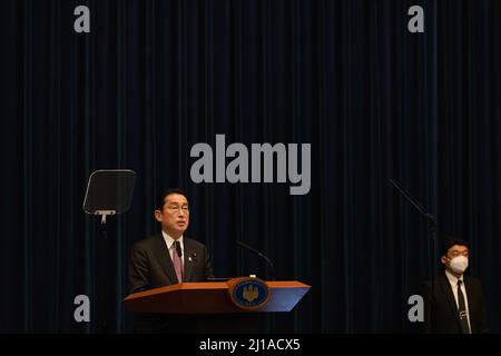 Tokyo, Japon. 16th mars 2022. Le Premier ministre japonais Kishida Fumio lors de sa conférence de presse à Tokyo. Crédit : SOPA Images Limited/Alamy Live News Banque D'Images